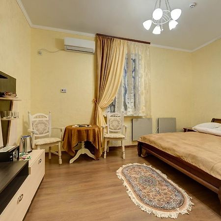 Aleksandria Hotel Kyiv Exterior photo