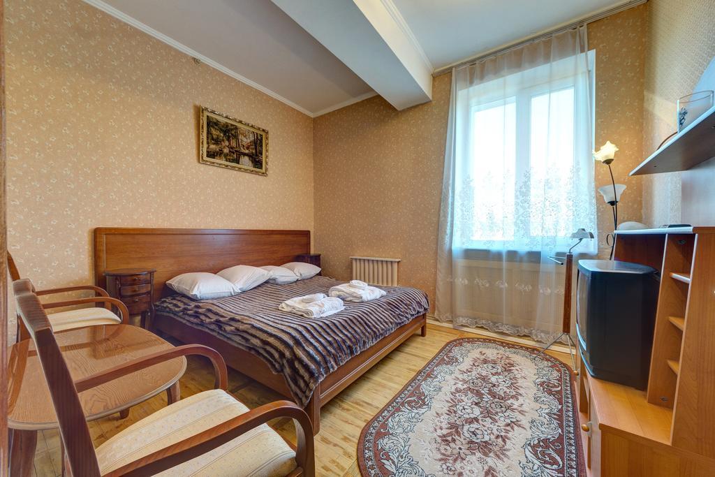 Aleksandria Hotel Kyiv Exterior photo