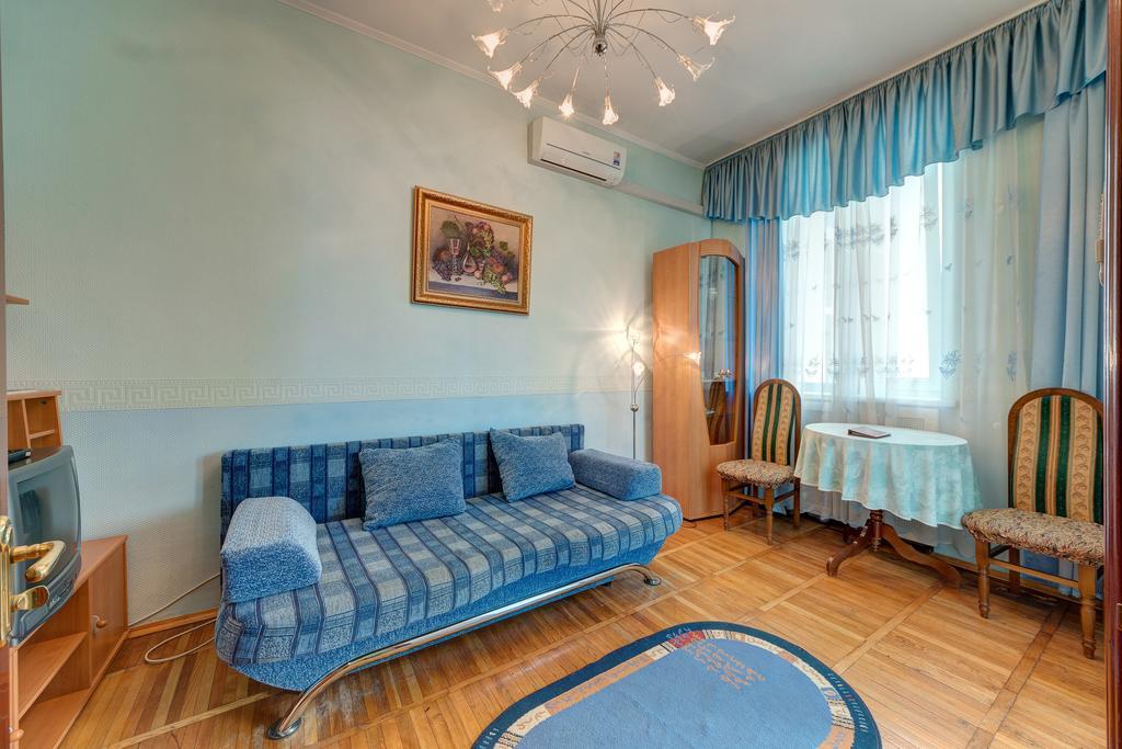 Aleksandria Hotel Kyiv Exterior photo