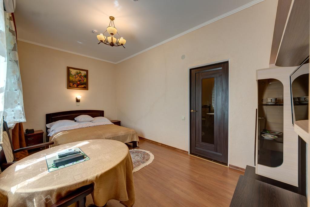 Aleksandria Hotel Kyiv Exterior photo